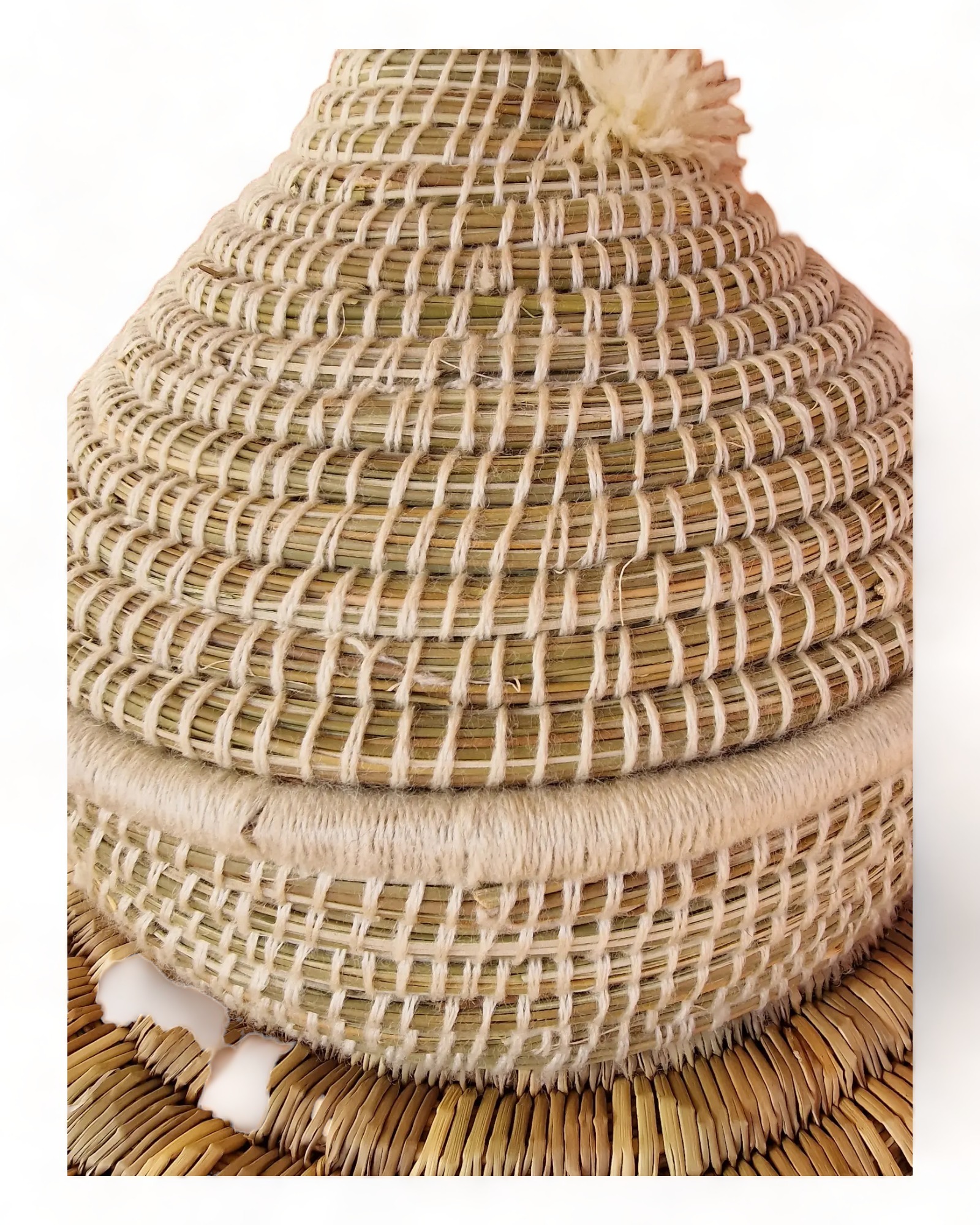 Handcrafted Doum Tajines: Moroccan Elegance for Organization - Image 6