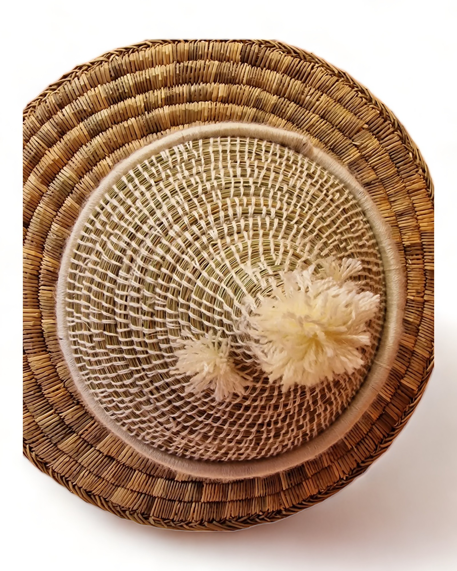 Handcrafted Doum Tajines: Moroccan Elegance for Organization - Image 3