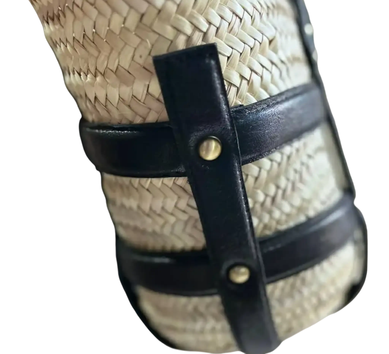 Moroccan Charm: Handwoven Raffia and Straw Baskets - Image 2