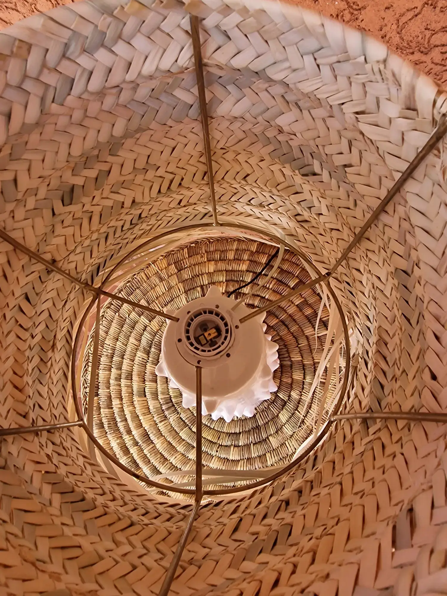 Fringed straw lampshade - Image 6