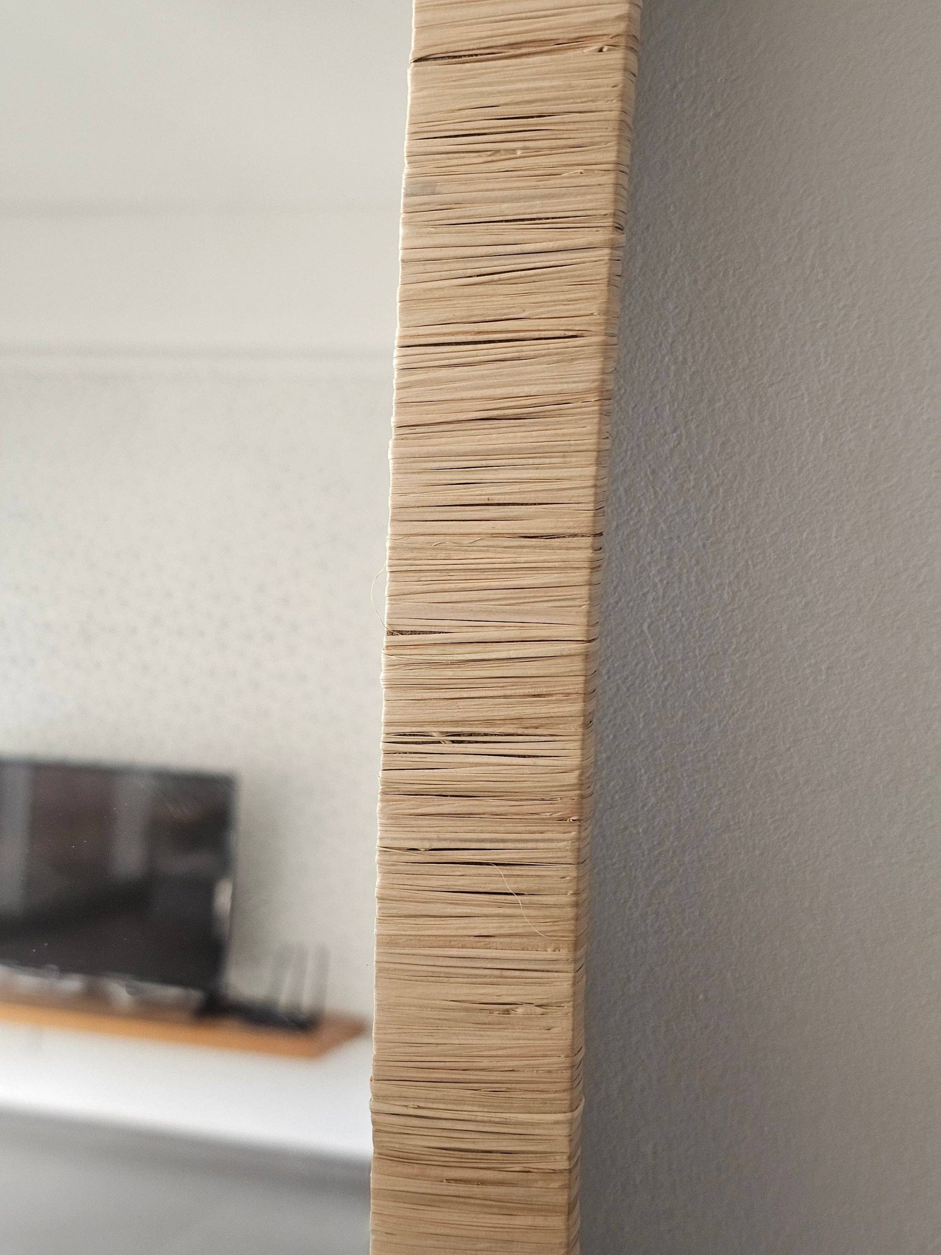 Moroccan raffia mirror in butterfly shape - Image 5