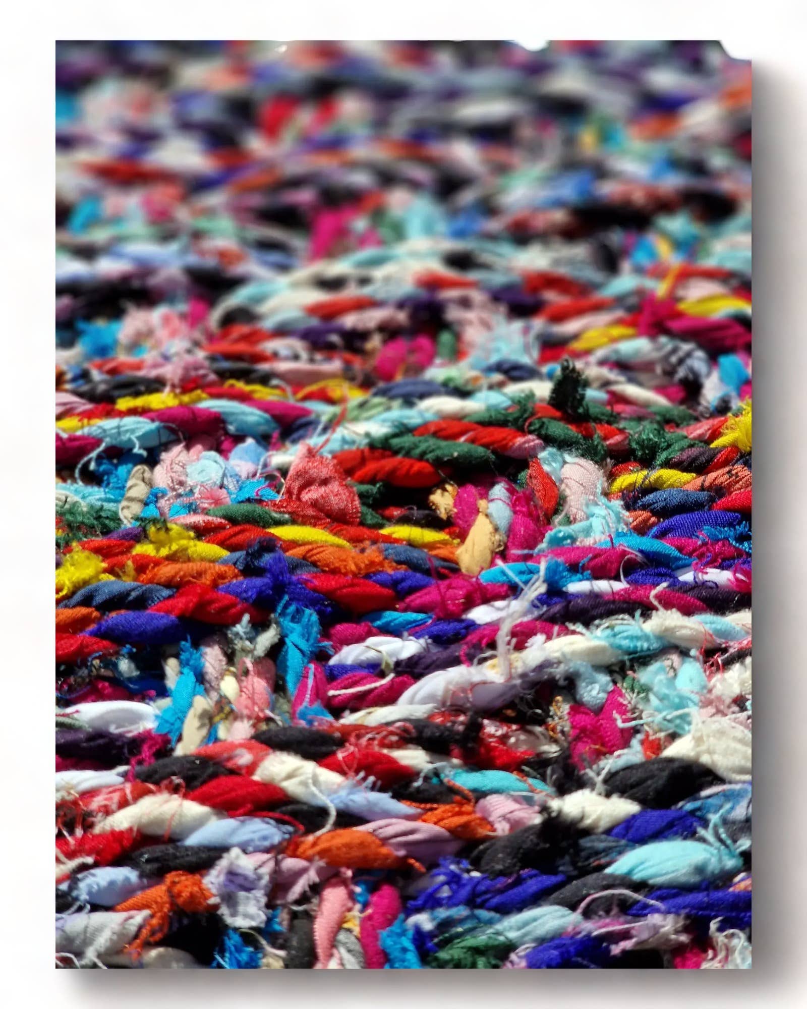 Moroccan bench in solid wood and boucherouite - Image 5