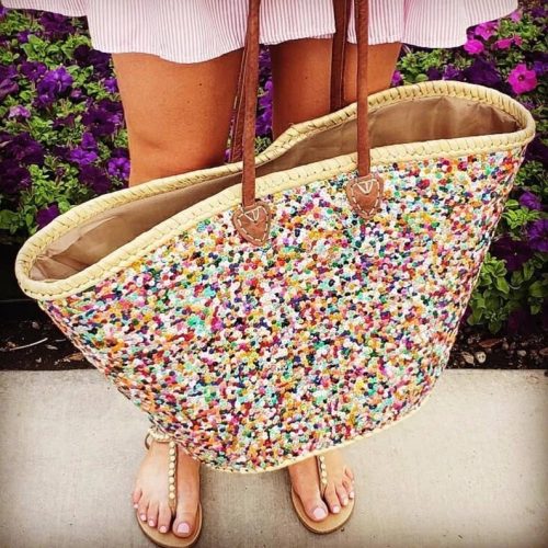 Handcrafted Straw Basket Bag: Carry Your Essentials