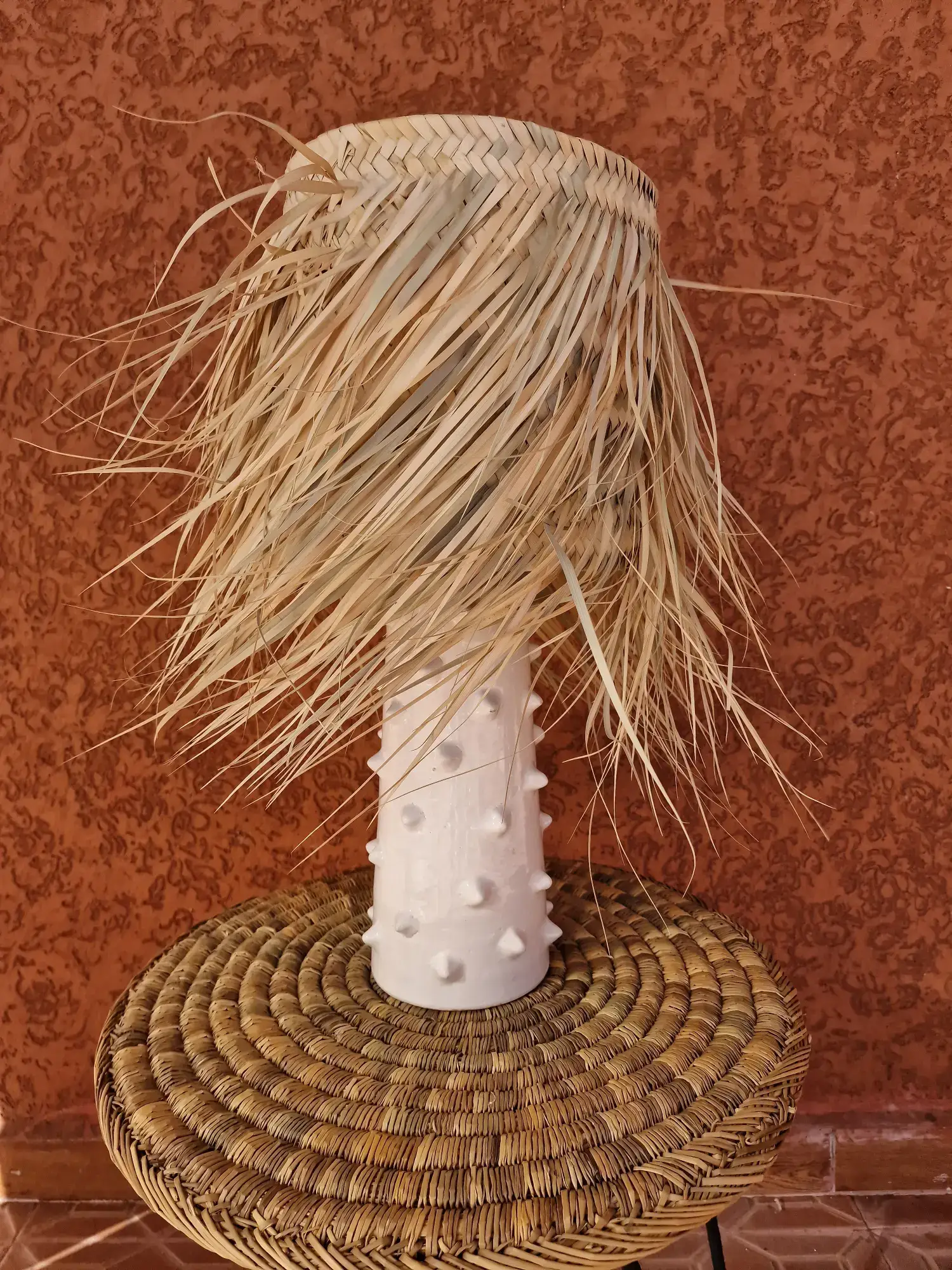 Fringed straw lampshade - Image 2