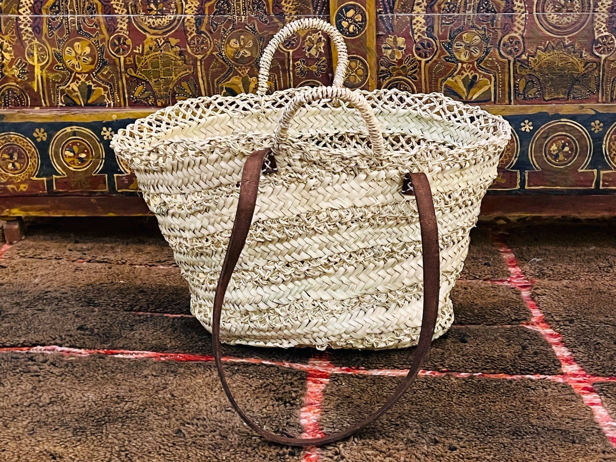 Handwoven Moroccan Straw Basket with Leather Handles - Image 3