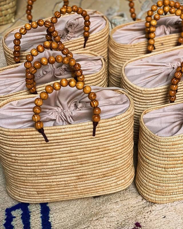 Handmade Raffia Bag with Wooden Bead Handles - Image 4